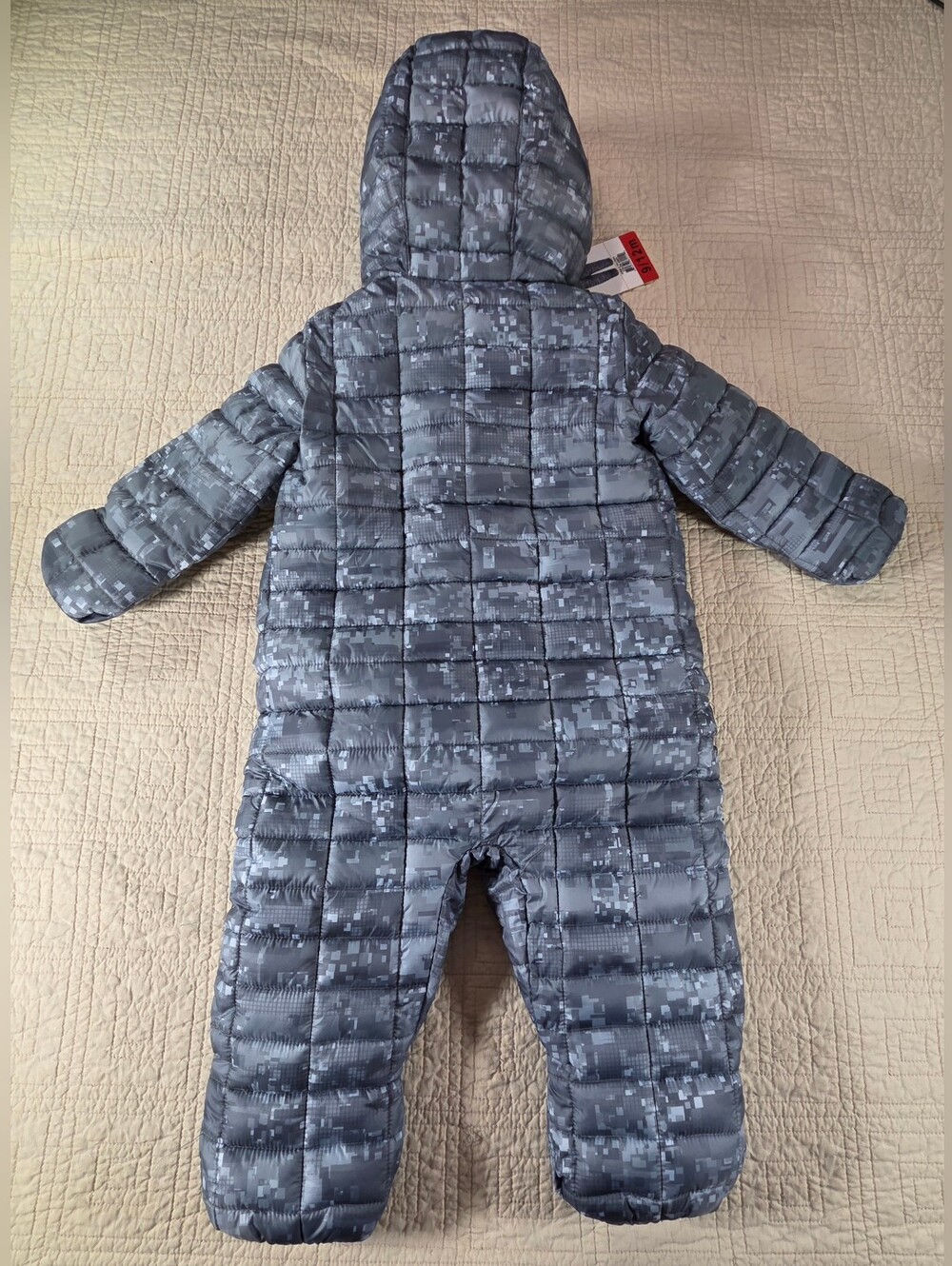 Snozu Gray Pixel-Print Baby Puffer Bunting with Blue Lining Boy Size 9-12m - Picture 2 of 5